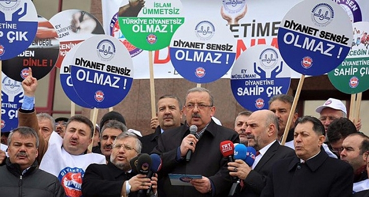 Bayraktutar: Diyanetimize Yapılan Acımasız Saldırılara Karşındayız