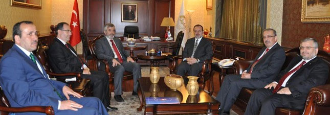 DİB Başkanı Görmez`e Din Görevlilerinin Sorunları İletildi