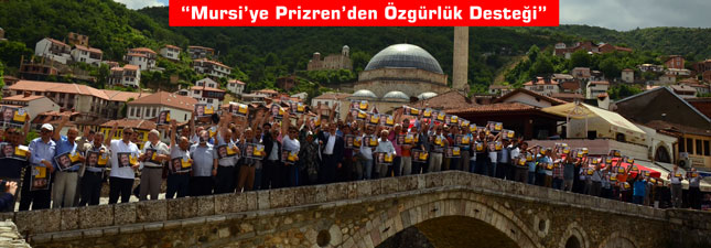 Memur-Sen ve Eğitim-Bir-Sen Kosova`dan Mursi`ye Destek Oldu