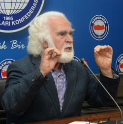 Perşembe Söyleşileri`nin Konuğu Atasoy Müftüoğlu Oldu
