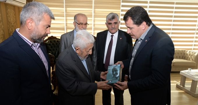 Recai Kutan`dan Yalçın`a Tebrik Ziyareti