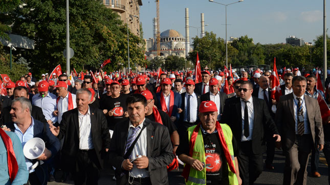 Yüzbinler ``Teröre Hayır Kardeşliğe Evet`` Dedi